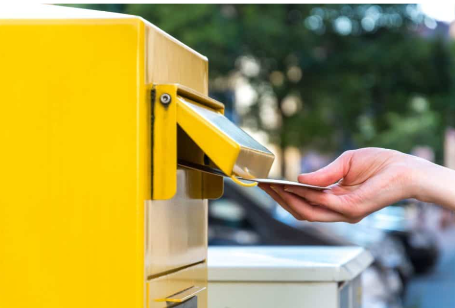 How to Set a Mailbox Post