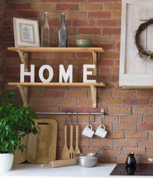 Cozy Brick-walled farmhouse kitchen
